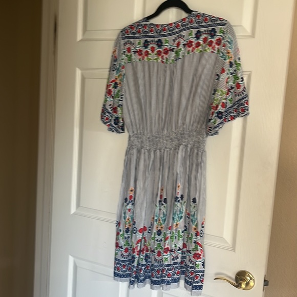 Floral boho button up dress - Picture 4 of 10